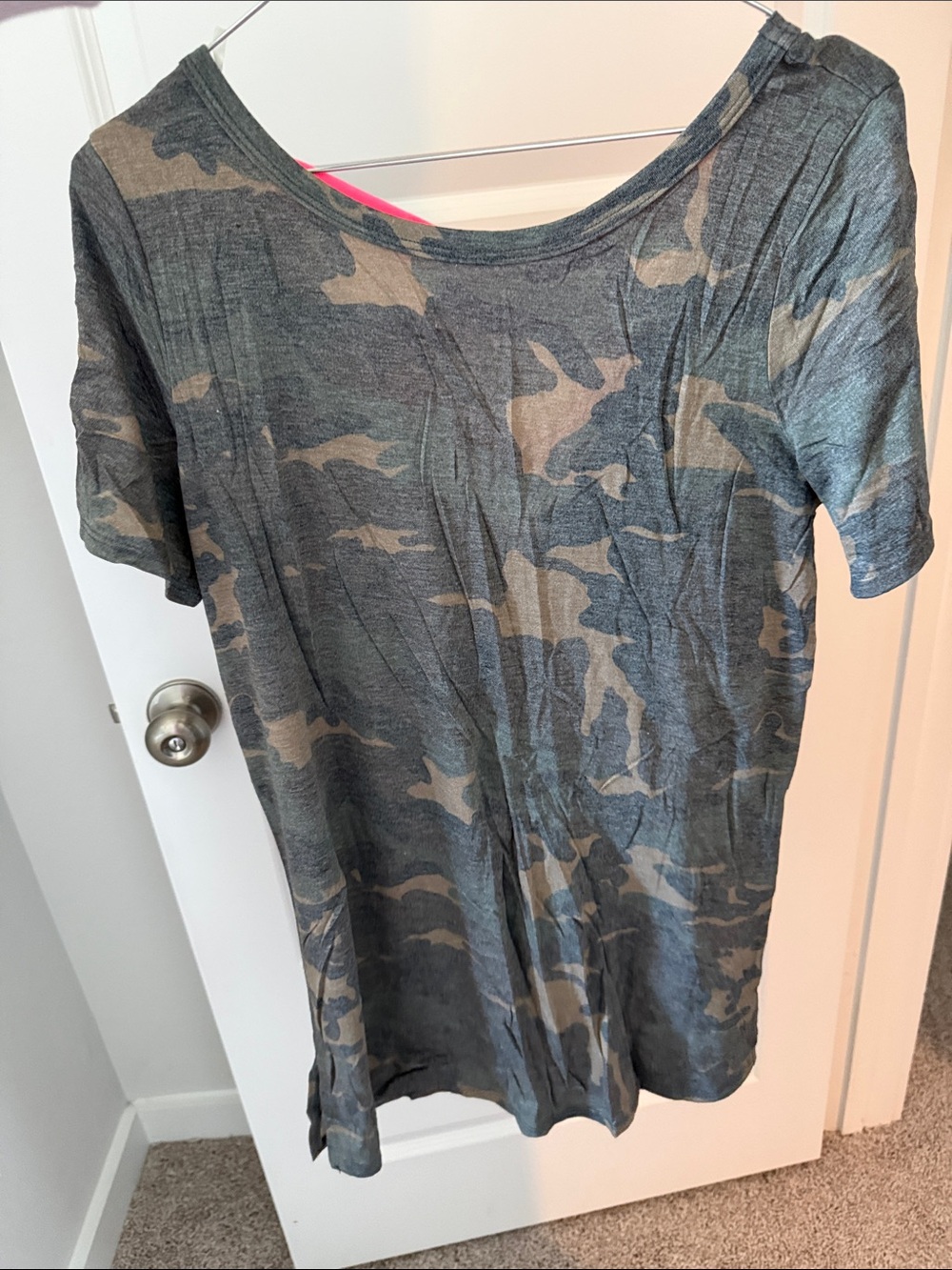 Camo Short Sleeve Tunic Top - Gray & Tan